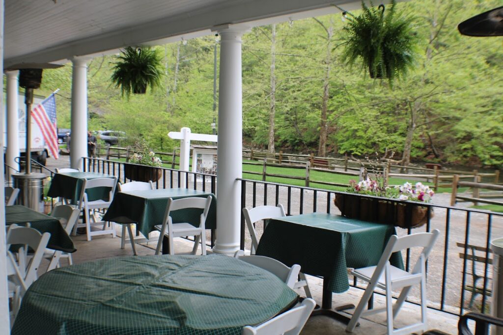 Valley Green Inn