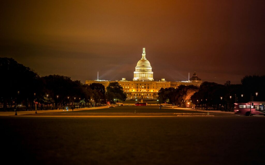 Romantic Things to Do in Washington at Night