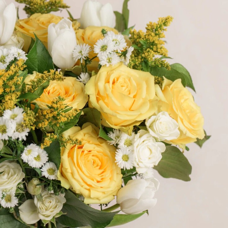 Roses, Peonies, Tulips and all other flowers available in Chicago.