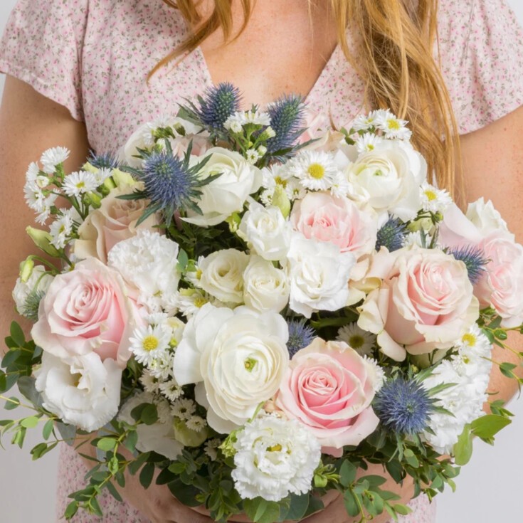 Flowers for birthdays, anniversaries and other important occasions in Los Angeles.