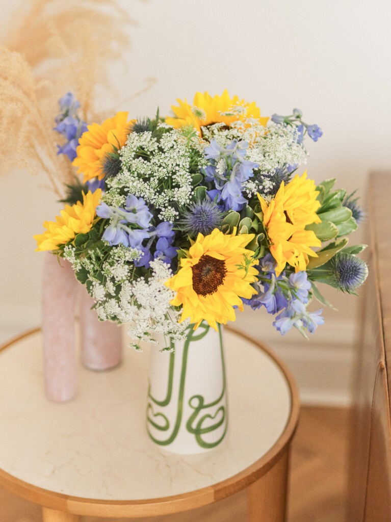 Alma luxurious bouquet.